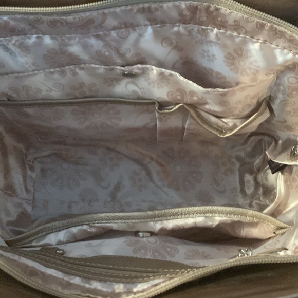 Grace Adele purse, clutch and scarf, cross body strap and dust bag - Picture 6 of 12